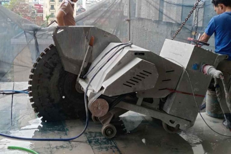 Vết cắt bê tông thẳng và phẳng bằng máy cắt sàn chuyên dụng - Dịch vụ cắt bê tông Ngọc Tuyến tại Hải Phòng.
